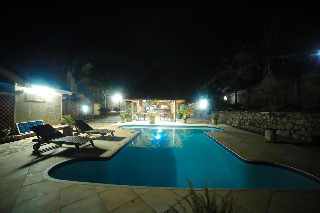 Entebbe Palm Hotel Exterior foto
